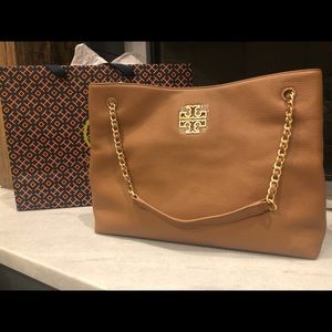 NWT Tory Burch Britten Triple Compartment Tote.